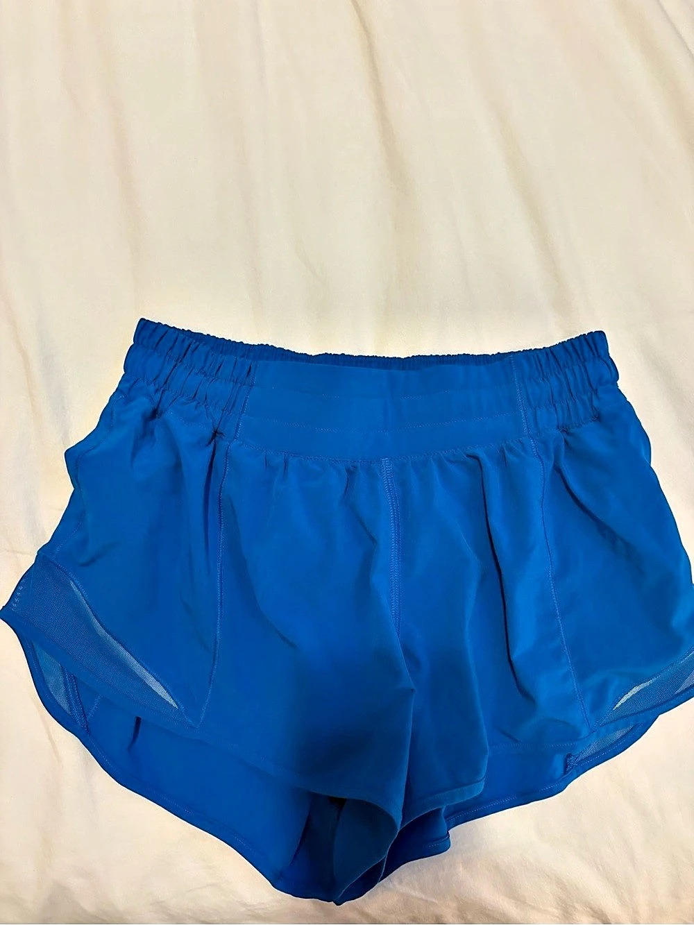lululemon Hotty Hot Low-Rise Lined Short 2.5" Blue Size 6